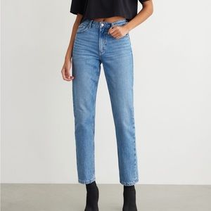 DYNAMITE “CLAUDIA” HIGH RISE MOM JEAN